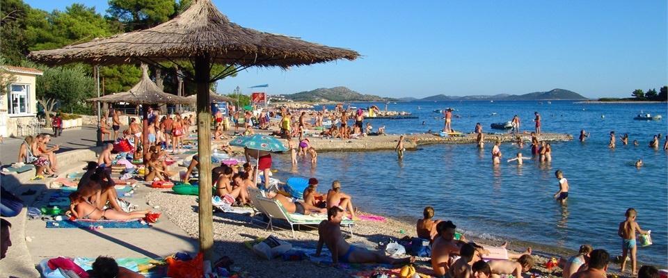 Apartments Dakovic Пакоштане Экстерьер фото