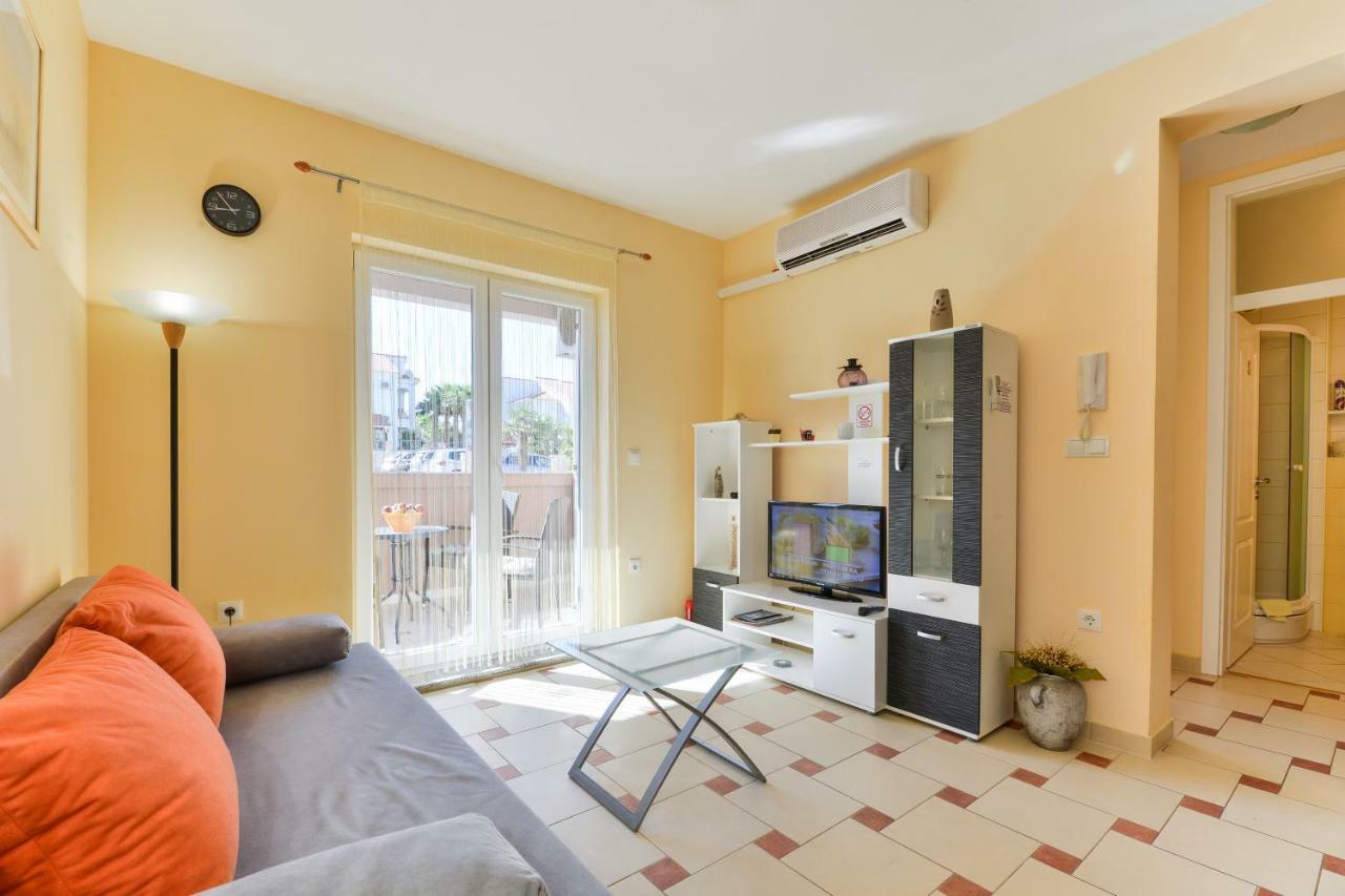 Apartments Dakovic Пакоштане Экстерьер фото